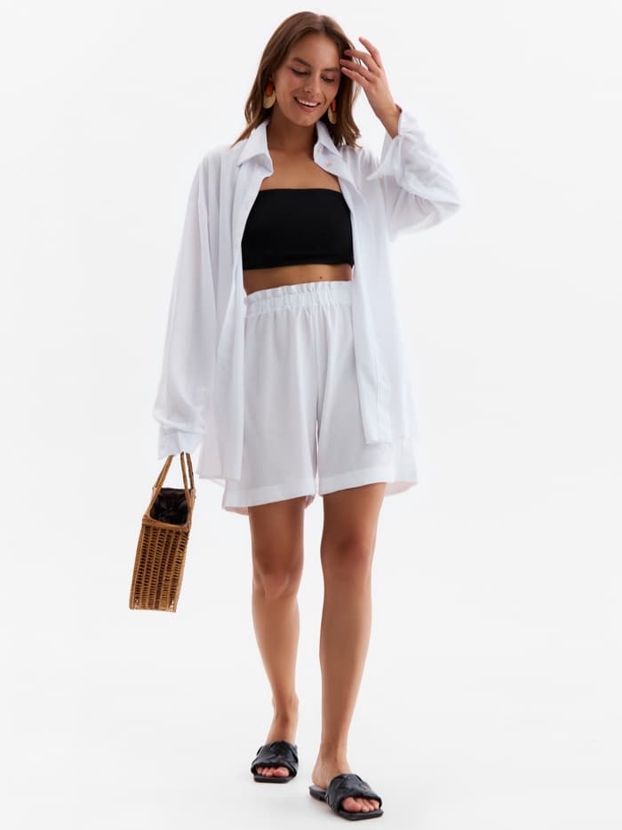 Костюм женский (рубашка, шорты) MINAKU, белый, размер 46