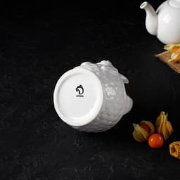 Конфетница Доляна «Зайка», 12×12×14.7 см, доломит, белая