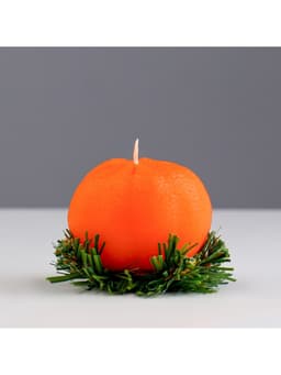 Свеча декоративная «Новогодний мандарин», 6×6×6 см