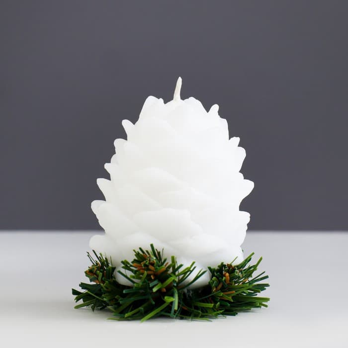 Свеча декоративная «Снежная шишка», 6×6×8.5 см