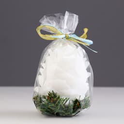 Свеча декоративная «Снежная шишка», 6×6×8.5 см