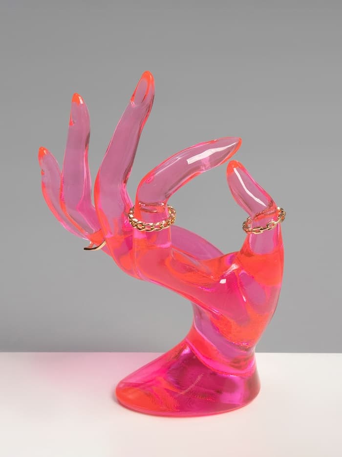 Подставка для украшений «QF. Рука», 10.5×8×16 см, розовая