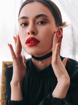 Чокер «Стразинка», круг в огранке, белый в серебре, 33 см