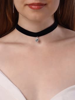 Чокер «Стразинка», круг в огранке, белый в серебре, 33 см