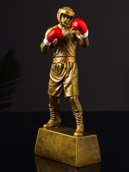Кубок наградной с фигуркой «Бокс: лучший боец», 18×8×3.5 см