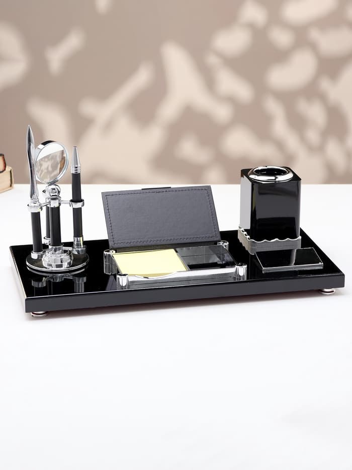 Набор настольный канцелярский 7 в1