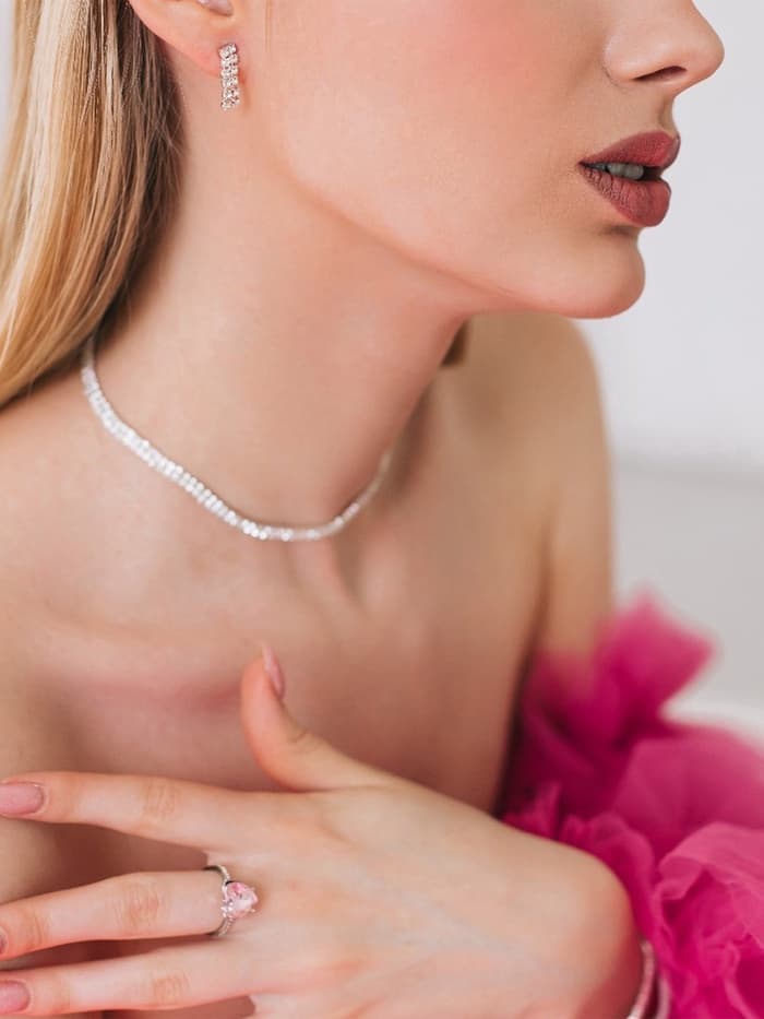 Набор 2 предмета: серьги, чокер «Лёд», два ряда, белый в серебре, 32 см