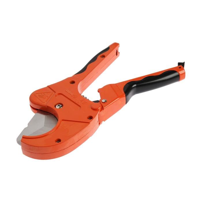 Ножницы для резки труб ТУНДРА по пластику, полуавтомат, усиленные, удлиненные, 2К, до 64 мм