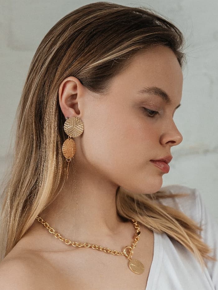 Кулон «Цепь», перламутровый медальон, L=42 см, бежевый в золоте