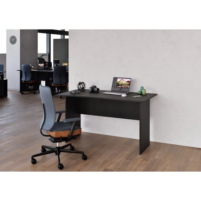 Стол письменный «Клик Мебель», 1360×700×750 мм, цвет чёрный