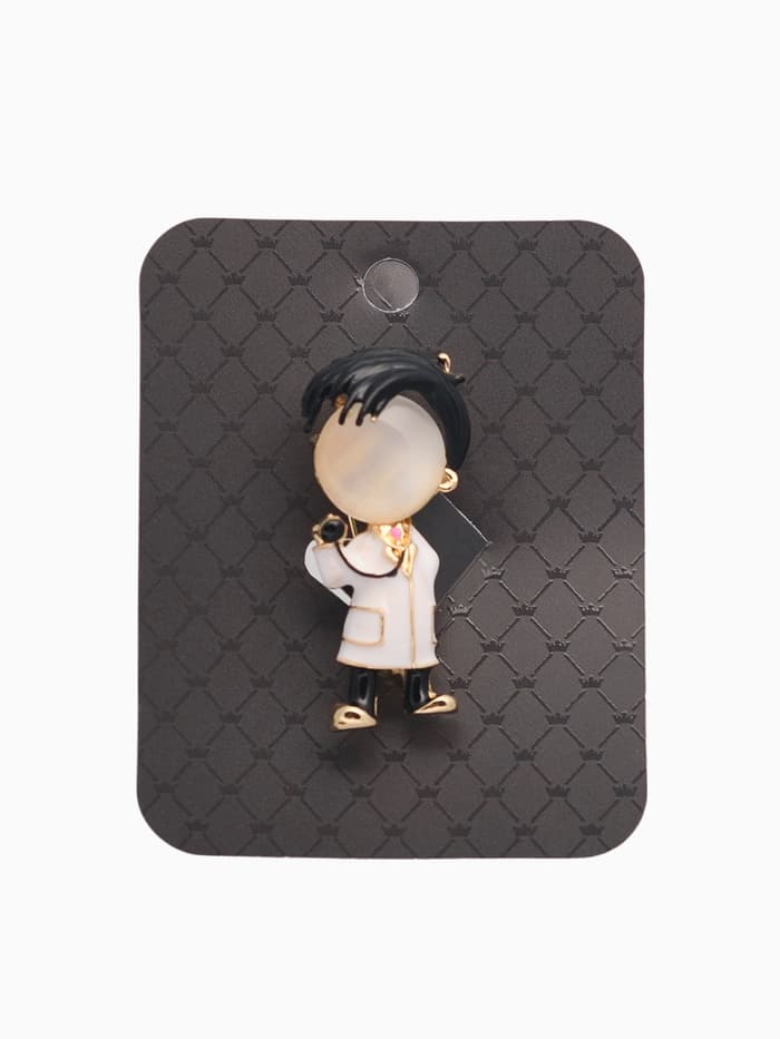 Брошь «Доктор», мальчик, чёрно-белая в золоте