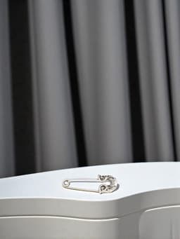 Булавка-оберег KARMA SERIES «Защита от сглаза», 4 см, цвет чернёное серебро