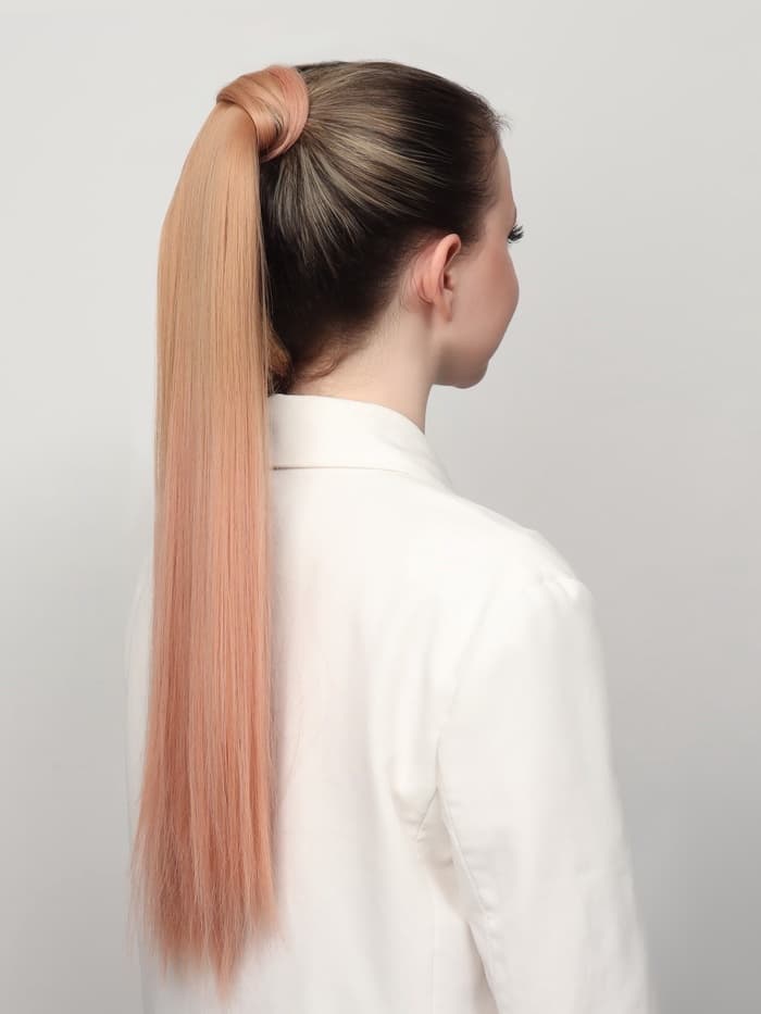 Хвост накладной QF, прямой волос, на резинке, 60 см, 100 г, омбре русый, пепельно-розовый