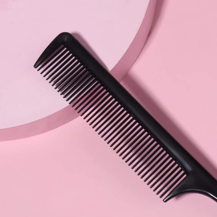 Расчёска с хвостиком, 21×2.5(±1) см, фасовка 20 шт., чёрная