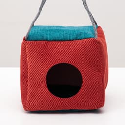 Подвесной дом для грызунов «Куб», 12×12×12 см, мебельная ткань, флис, цвет МИКС