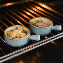 Кокотница Magistro «Церера», 100 мл, d=7.5 см, фарфор, голубая