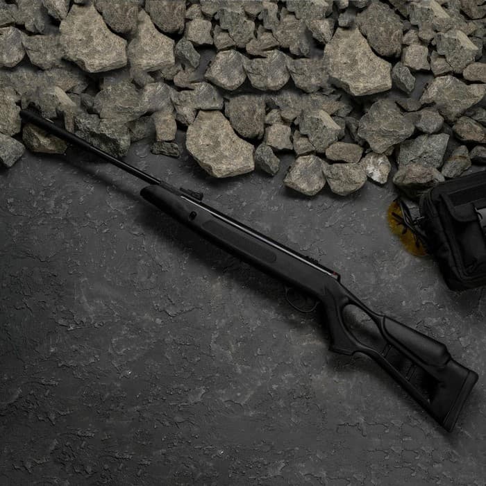 Винтовка пневматическая Hatsan Striker Edge кал. 4.5 мм, 3 Дж, ложе - пластик, до 90 м/с