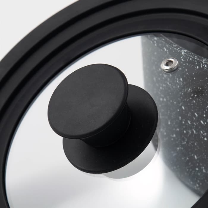 Крышка для сковороды и кастрюли Доляна, универсальная, d=16/18/20 см, с силиконовым ободком и ручкой, стекло, чёрная