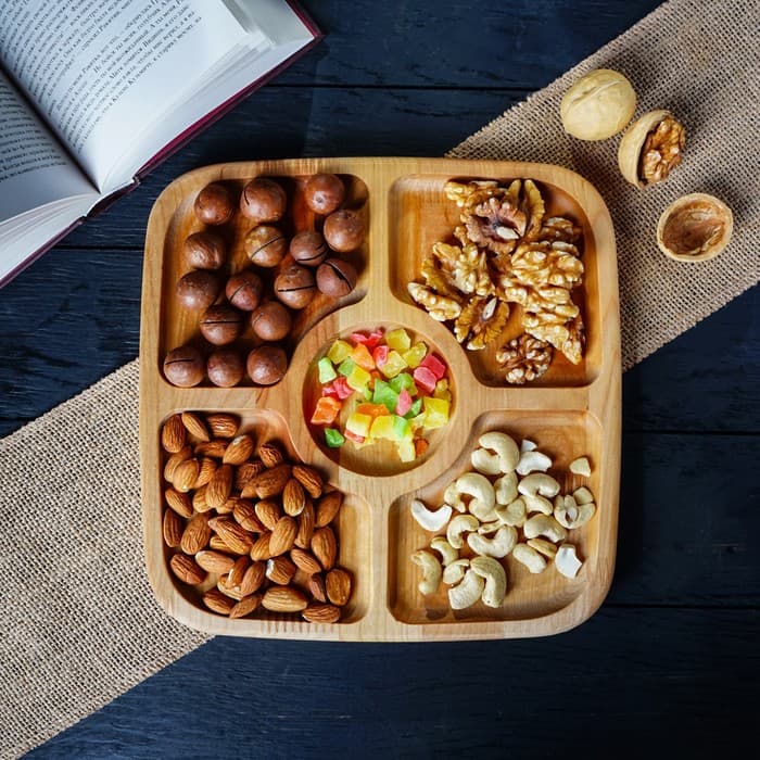 Менажница Доляна, 25×25×1.8 см, 5 секций, квадратная, дерево берёза