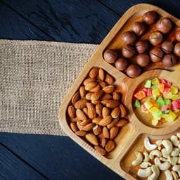 Менажница Доляна, 25×25×1.8 см, 5 секций, квадратная, дерево берёза