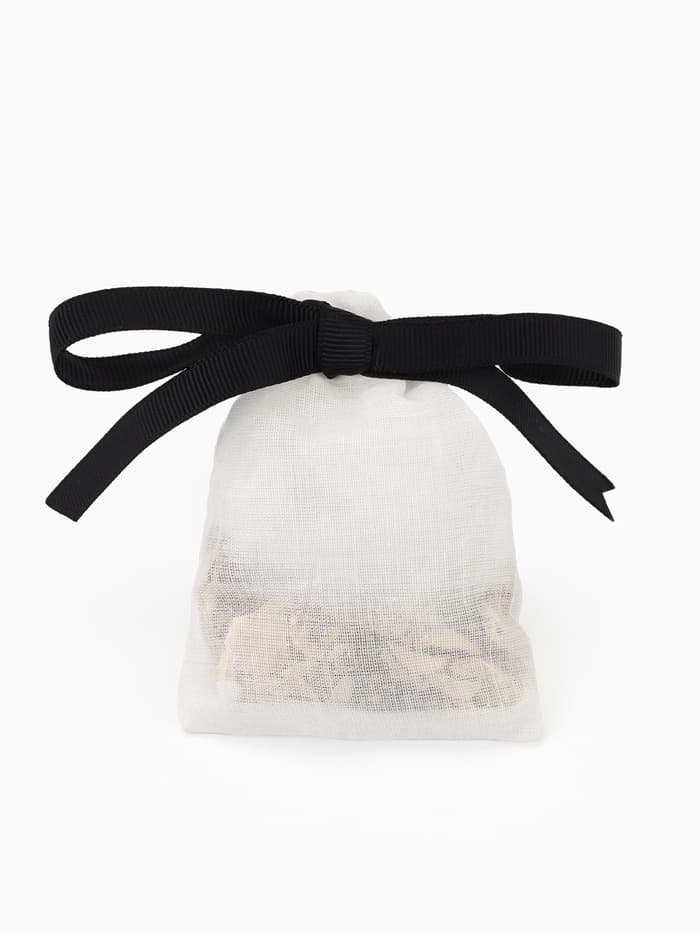 Мешочек подарочный для украшений бархатный «Нежность», 7×9 см, бело-чёрный