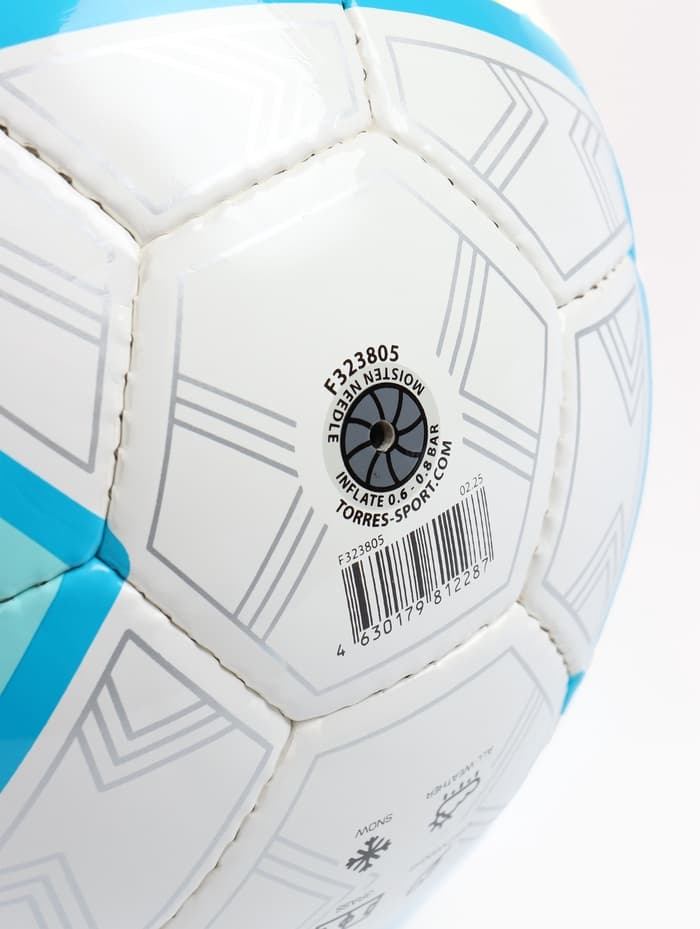 Футбольный мяч TORRES Junior-5, F323805, ручная сшивка, 32 панели, р. 5, PU
