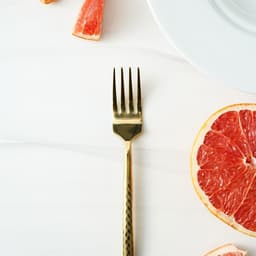 Вилка столовая Magistro Kolos, длина 19.5 см, нержавеющая сталь, золотистая