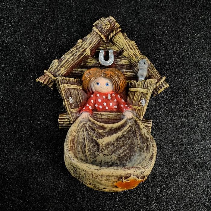 Садовая фигура - ключница из полистоуна «Домовёнок Кузя», подвесная, 27 см