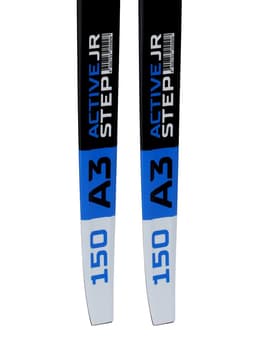 Комплект лыжный: пластиковые лыжи 150 см с насечкой, стеклопластиковые палки 110 см, крепления NN75 мм, МИКС