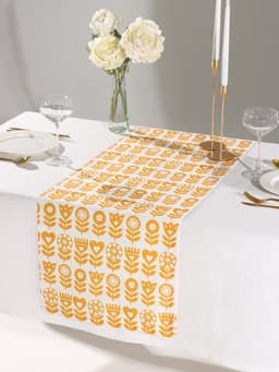 Дорожка на стол «Этель» Yellow garden 40×149 см, 100% хлопок, саржа 190 г/м², белая/жёлтая