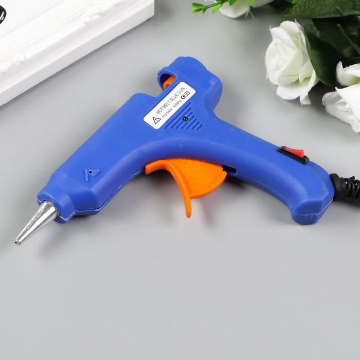 Клеевой пистолет 13.5×11 см питание: сетевой, диаметр стержня - 7 мм, МИКС