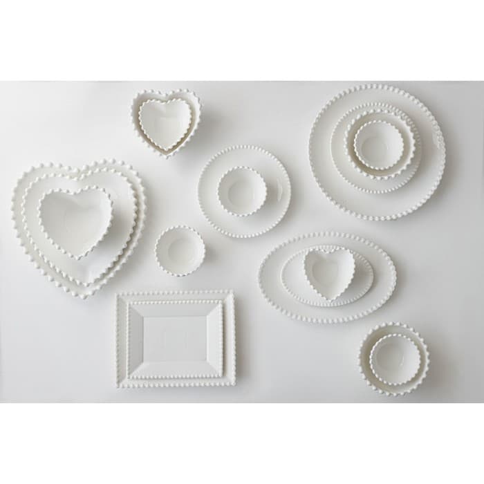 Блюдо фарфоровое овальное Magistro «Лакомка», 30×20×1.5 см, белое