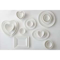 Блюдо фарфоровое овальное Magistro «Лакомка», 30×20×1.5 см, белое