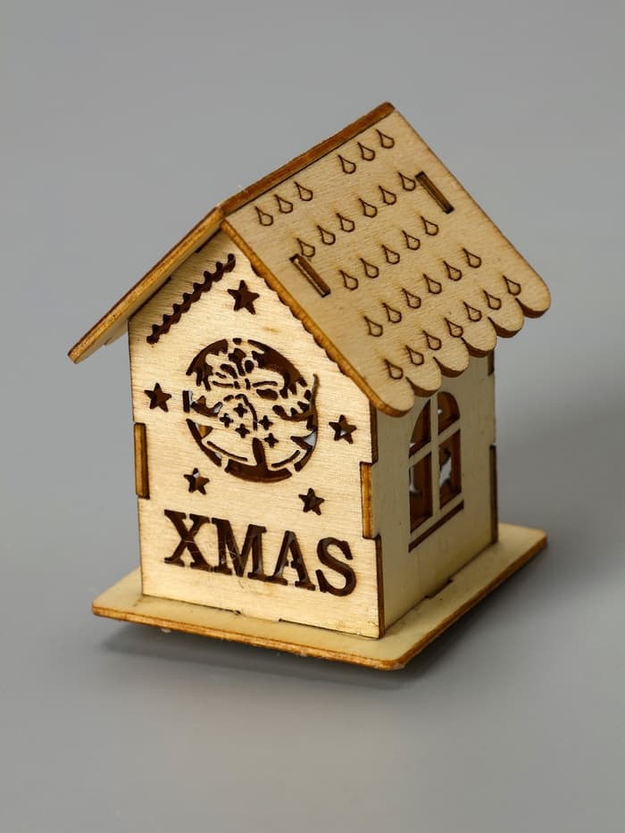 Ёлочная игрушка «Домик с колокольчиками», 6×4.5×4.5 см, от батареек, свечение тёплое белое