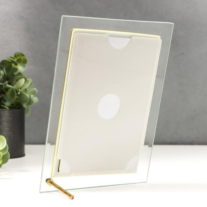 Стеклянная фоторамка для фото 10×15 см «Вертикаль», выгнутая, с золотом