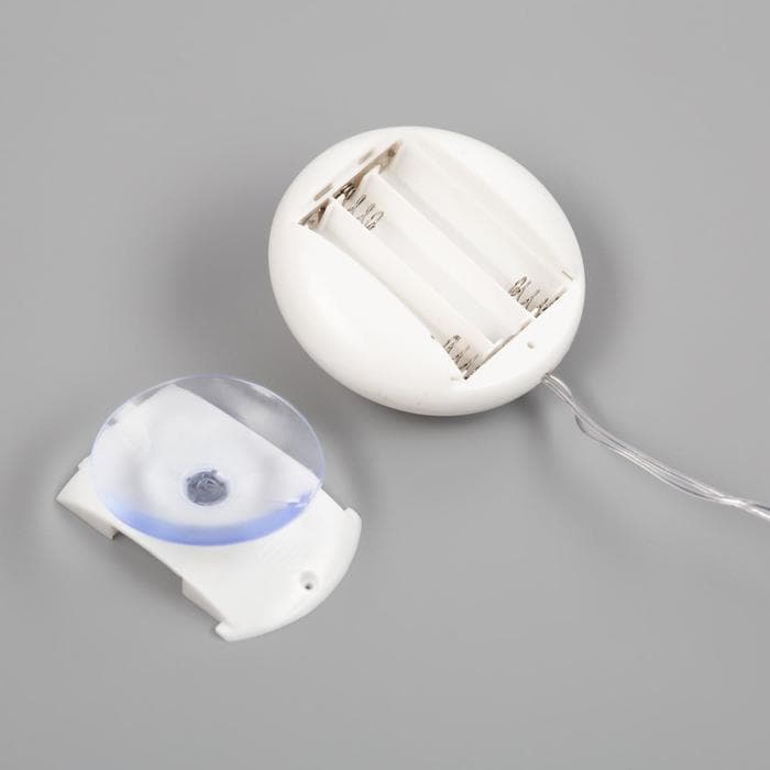 Светодиодная фигура на присоске «Дед Мороз» 19×22 см, пластик, батарейки АААх3 (не в комплекте), свечение тёплое белое