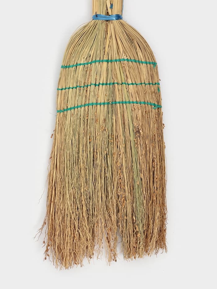 Веник узбекский из сорго 3-х прошивной, большой, 83-93 см, ручная работа
