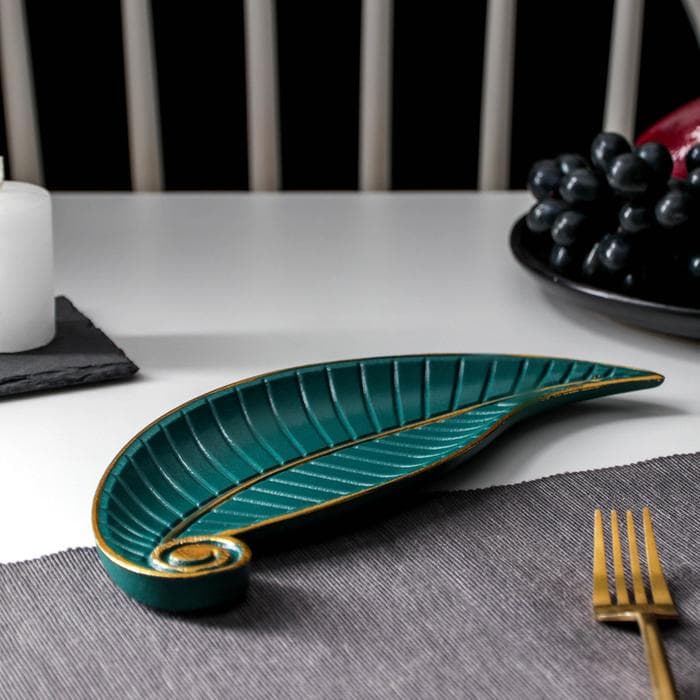 Блюдо для фруктов Доляна «Винтажный лист», 27×10.5×1.5 см, зелёное