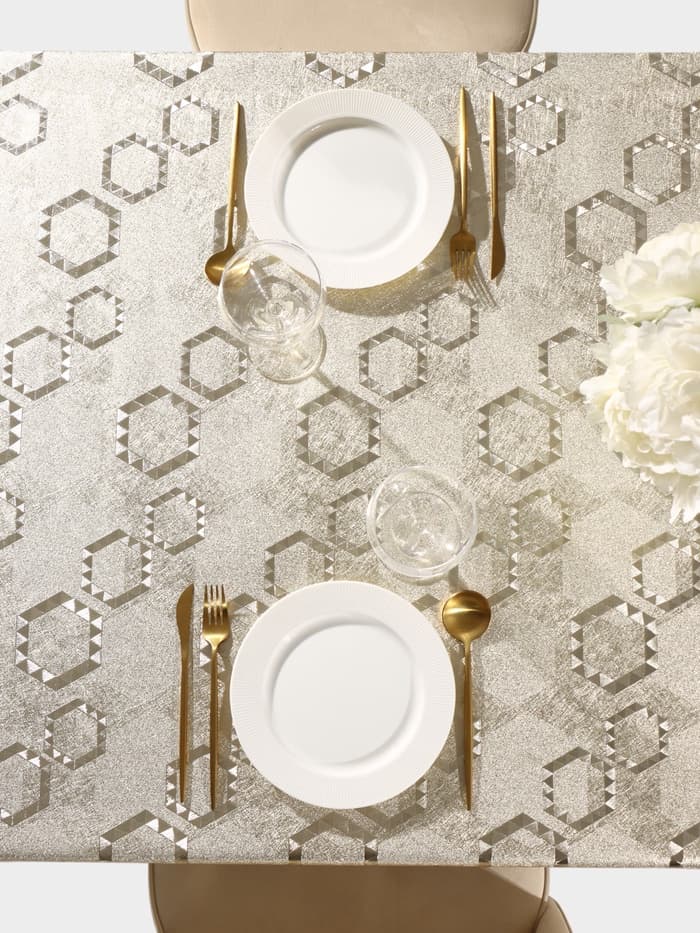 Клеёнка на стол «Соты», на тканевой основе, ширина 137 см, рулон 20 м, толщина 0.25 мм