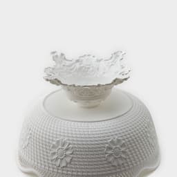 Ваза фруктовница на ножке, пластик, 26×17 см, белая
