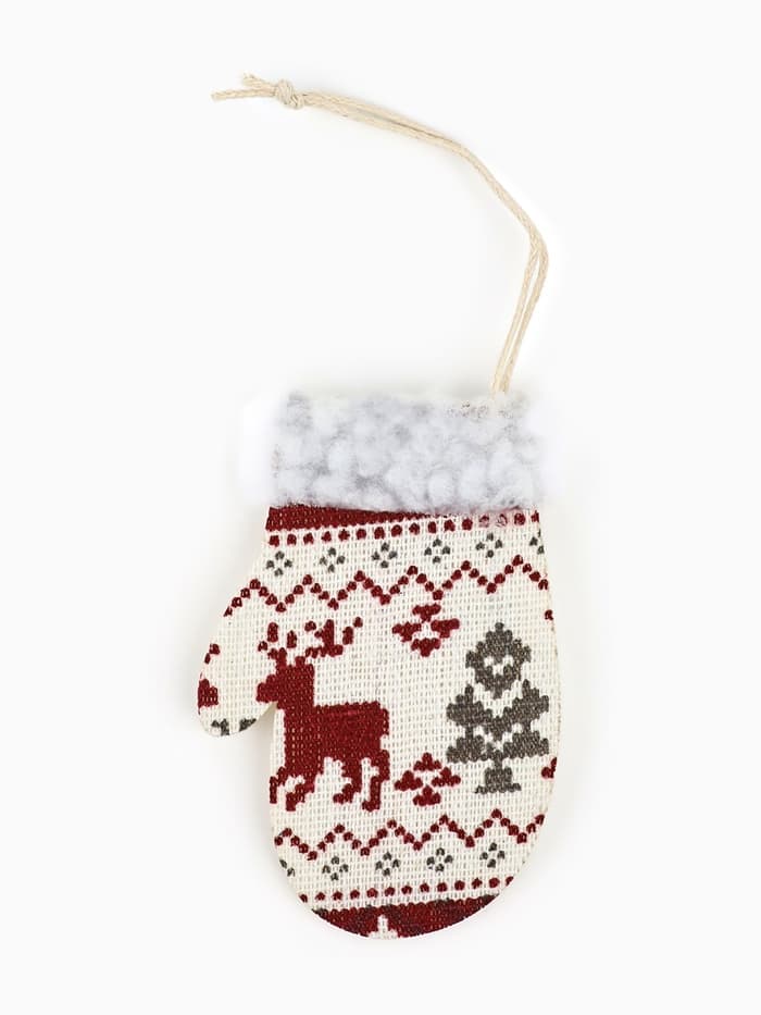 Подарочный набор «Любви в Новом году»: в наборе 2 свечи, 4 шарика, ёлочная игрушка