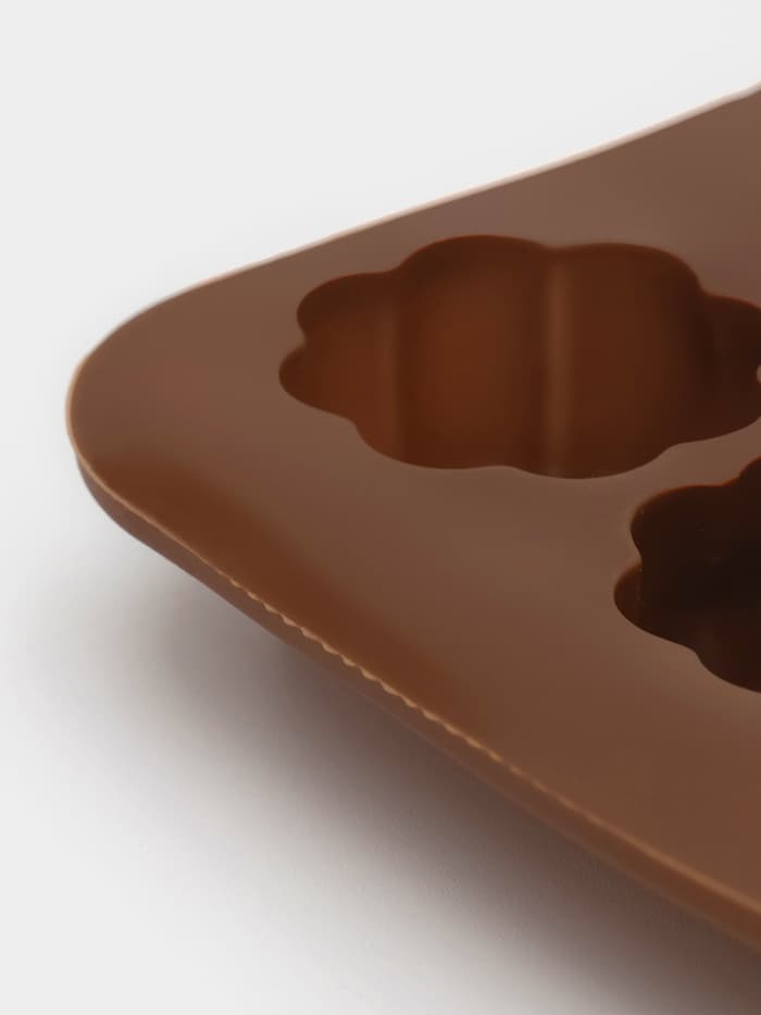 Форма для конфет и шоколада Доляна «Цветочки», силикон, 21×10×2 см, 15 ячеек, МИКС