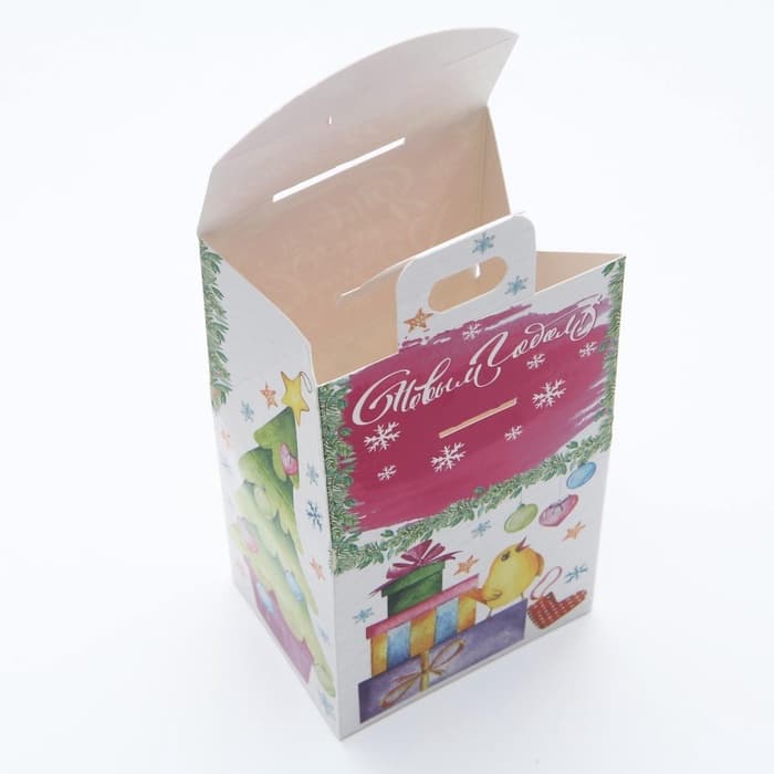 Подарочная новогодняя коробка «Домик зверят», 9.1×7×15.7 см