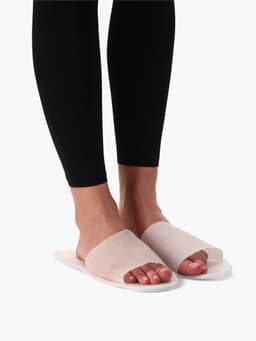 Тапочки одноразовые, антикризисные, подошва 4 мм, белые, 42 р.