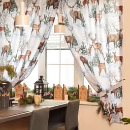 Новогодний комплект штор для кухни с подхватами «Сказочный лес» 145×180 см-2 шт., габардин