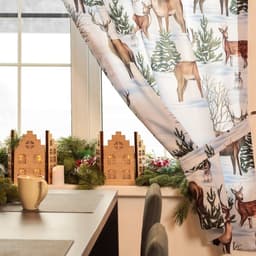 Новогодний комплект штор для кухни с подхватами «Сказочный лес» 145×180 см-2 шт., габардин