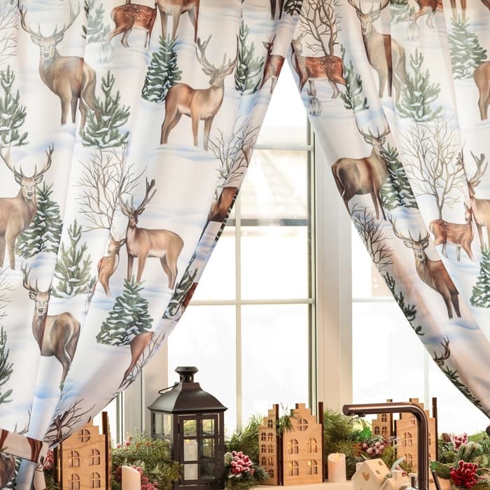 Новогодний комплект штор для кухни с подхватами «Сказочный лес» 145×180 см-2 шт., габардин