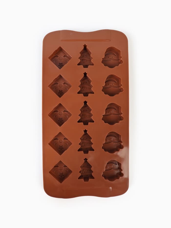 Набор для опытов «Новогодняя гирлянда из эпоксидной смолы», ёлочки