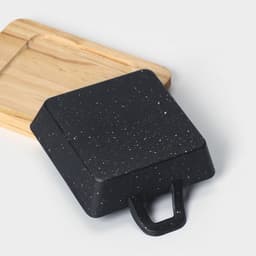 Сковорода «Ночь», 18.5×12.5×5.2 см, на деревянной подставке, чугун, чёрная