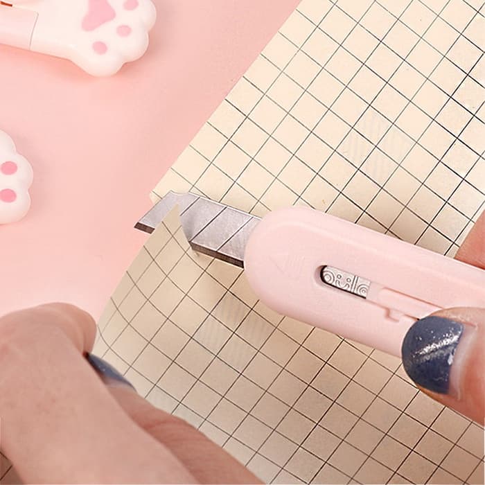 Нож канцелярский «Лапка», лезвие 9 мм, пластик, МИКС